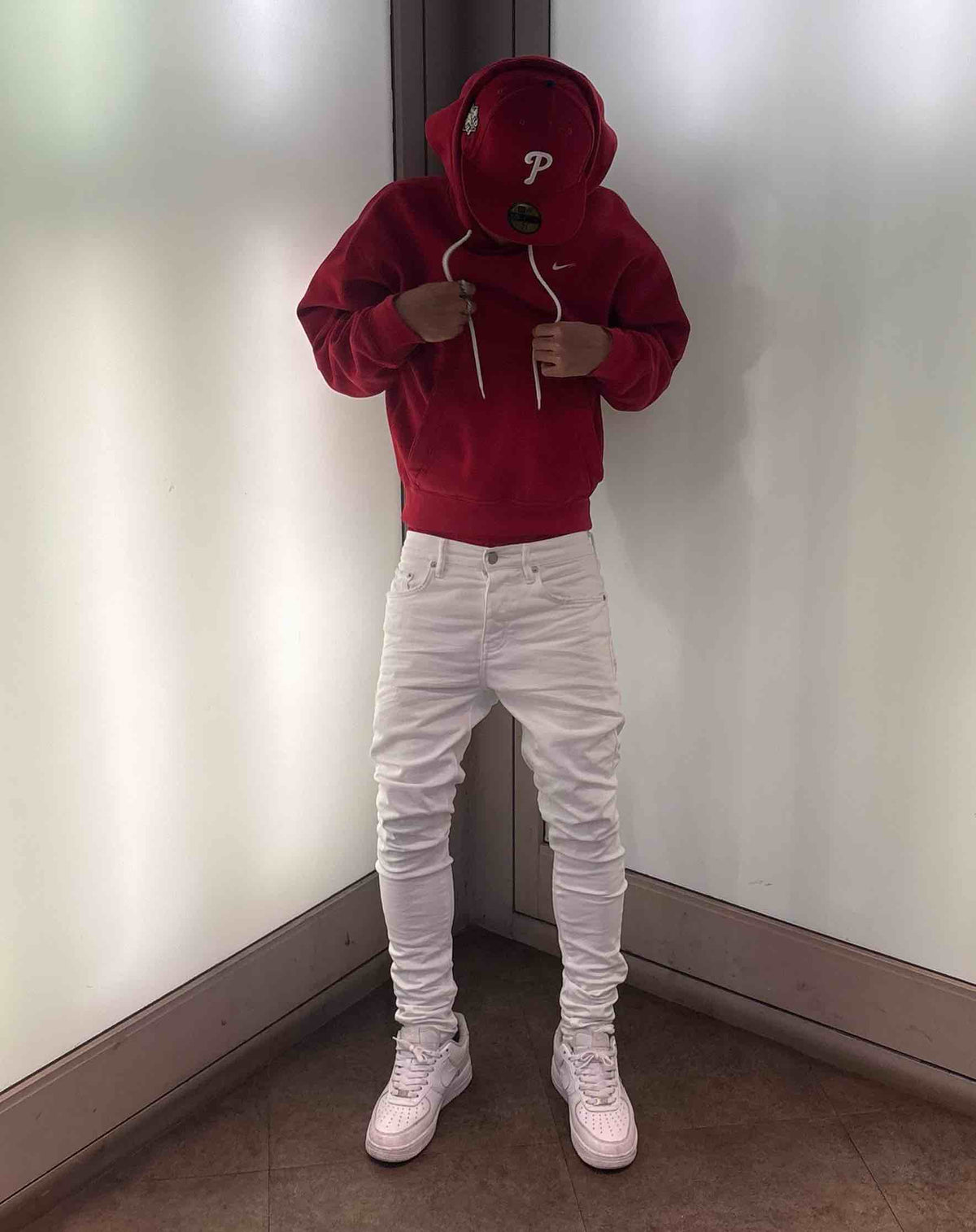 Total White Jeans