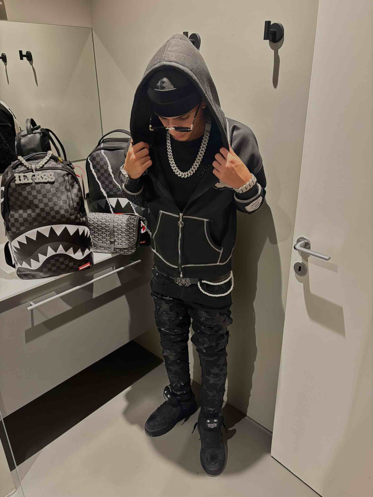 Black Star Jeans